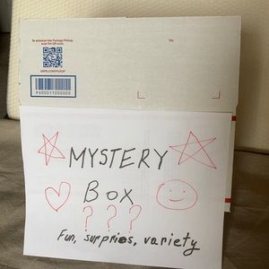 Mystery box??😀😀⭐️⭐️❤️❤️You get your $ value if you give some info of yourself